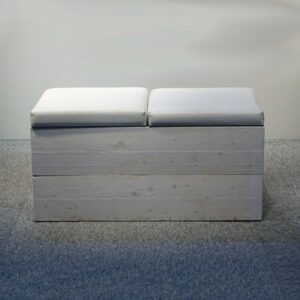 Loungebank 2 zits